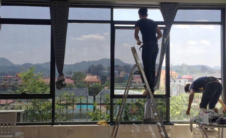 Dán phim cách nhiệt nhà kính chống nắng nóng Hà Tĩnh